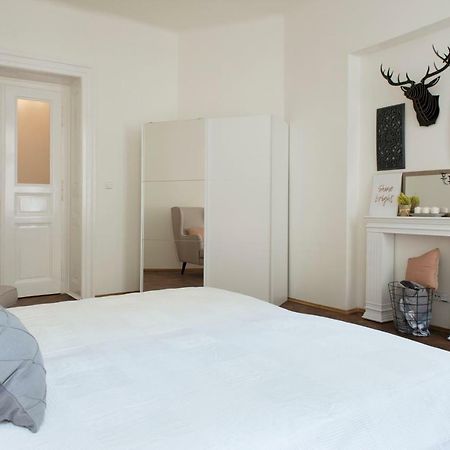 Kent Ridge Loft Leilighet Praha Eksteriør bilde