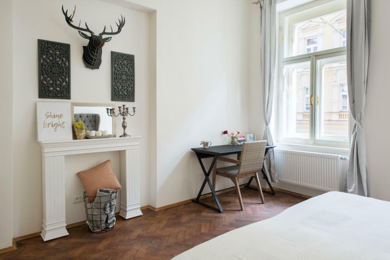 Kent Ridge Loft Leilighet Praha Eksteriør bilde